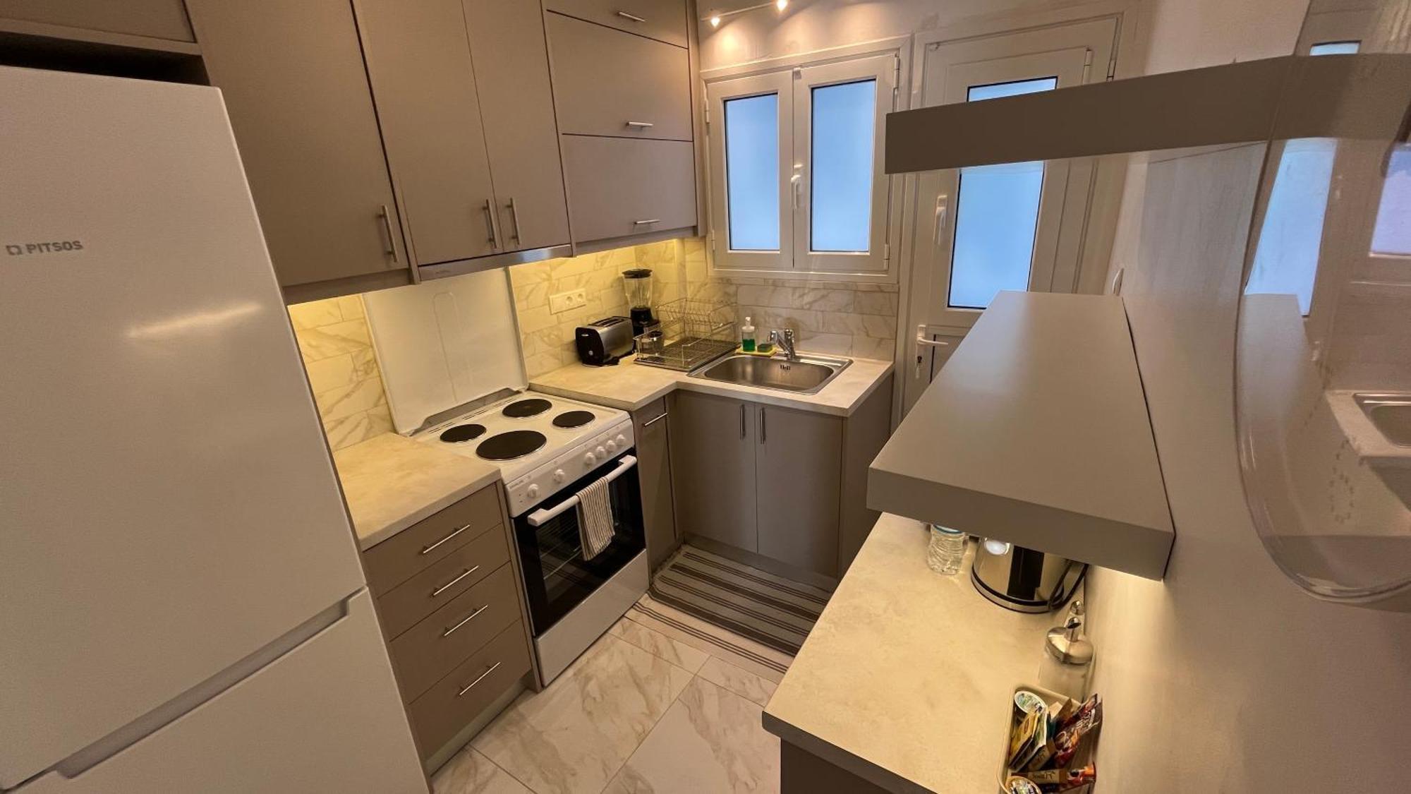 4 Newly Renovated Charming Apartments Steps From Panormou Metro Station Athén Szoba fotó