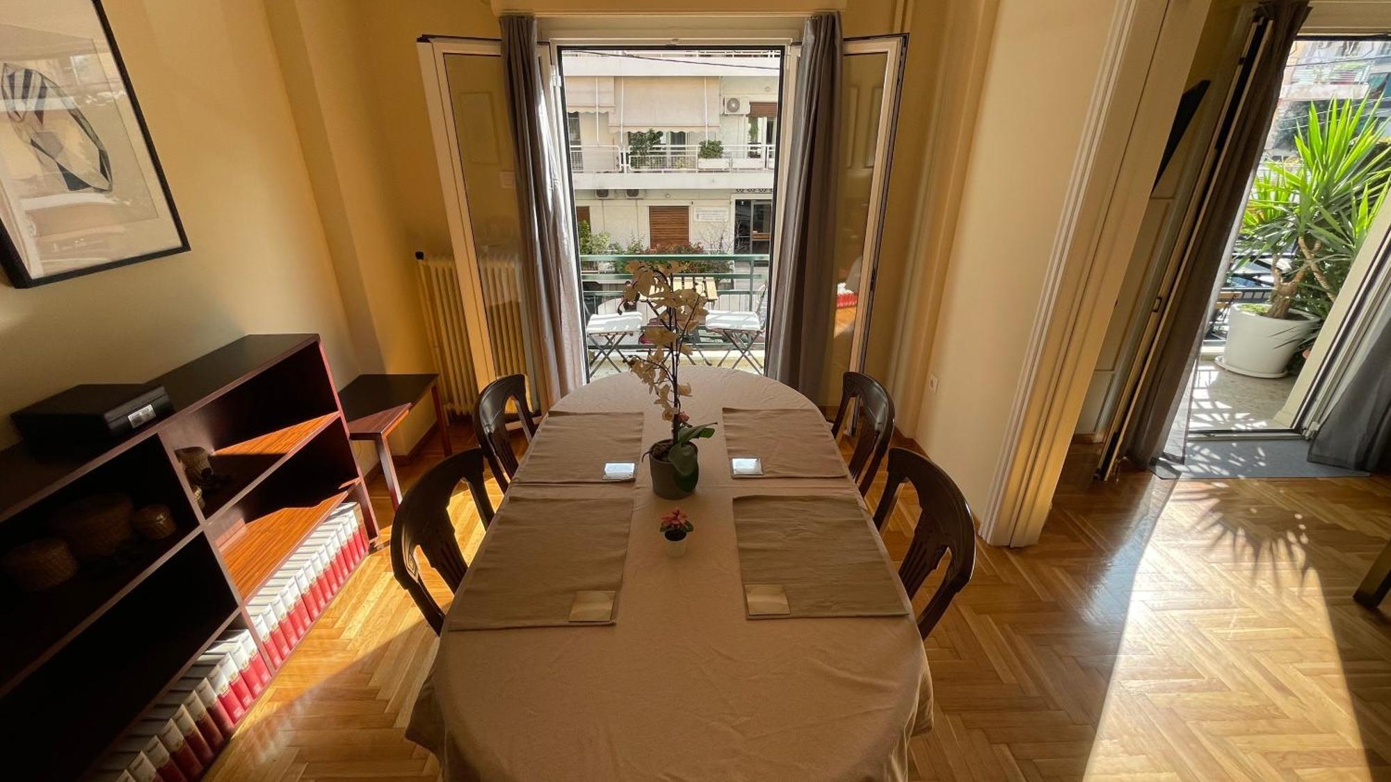 4 Newly Renovated Charming Apartments Steps From Panormou Metro Station Athén Szoba fotó