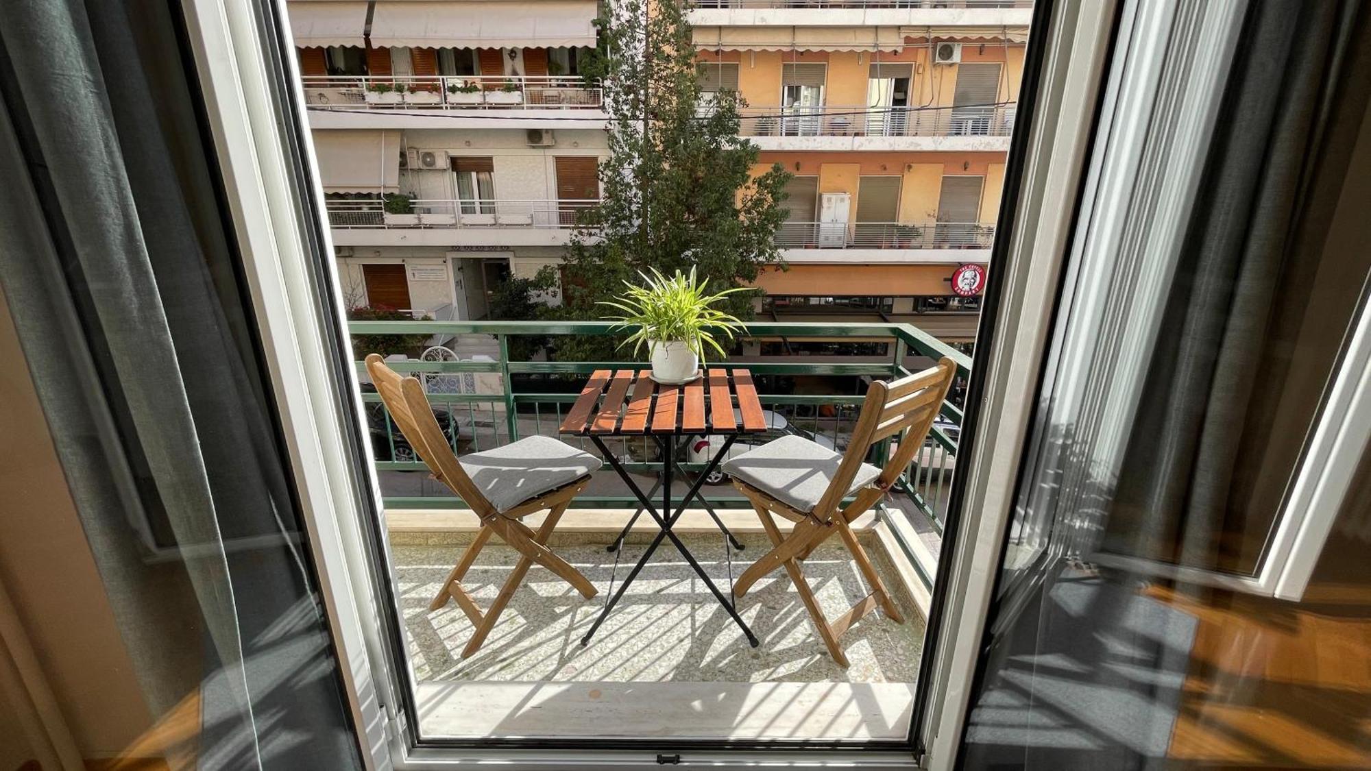 4 Newly Renovated Charming Apartments Steps From Panormou Metro Station Athén Szoba fotó